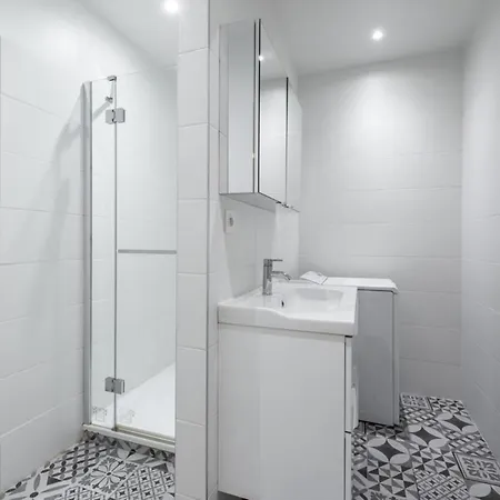 Bright Spacious Well-equipped Διαμέρισμα *