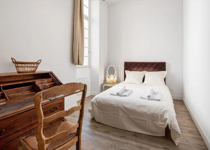 Bright Spacious Well-equipped *