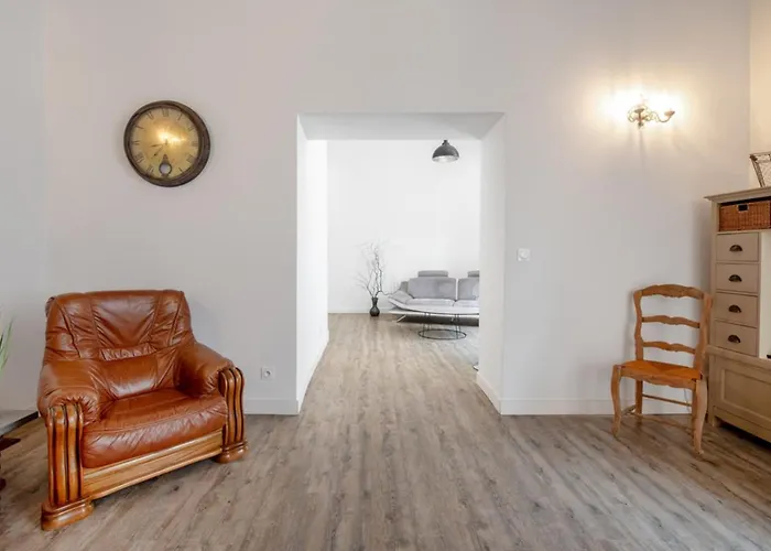 Apartman Bright Spacious Well-equipped